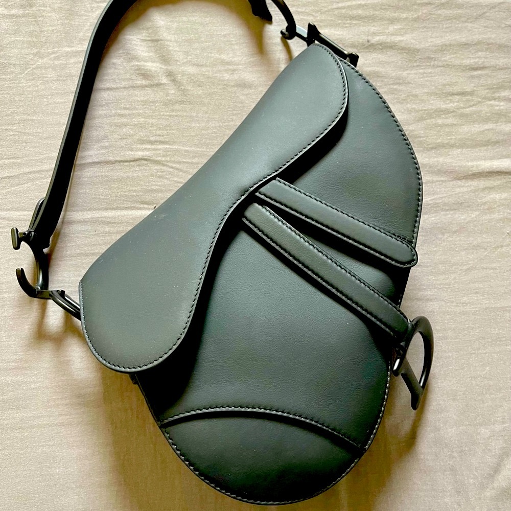 Authentic 💯 Dior Ultramatte Saddle Bag!♥️♥️♥️